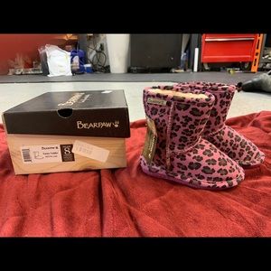 Bearpaw Toddler Boots 8 ❤️🐭